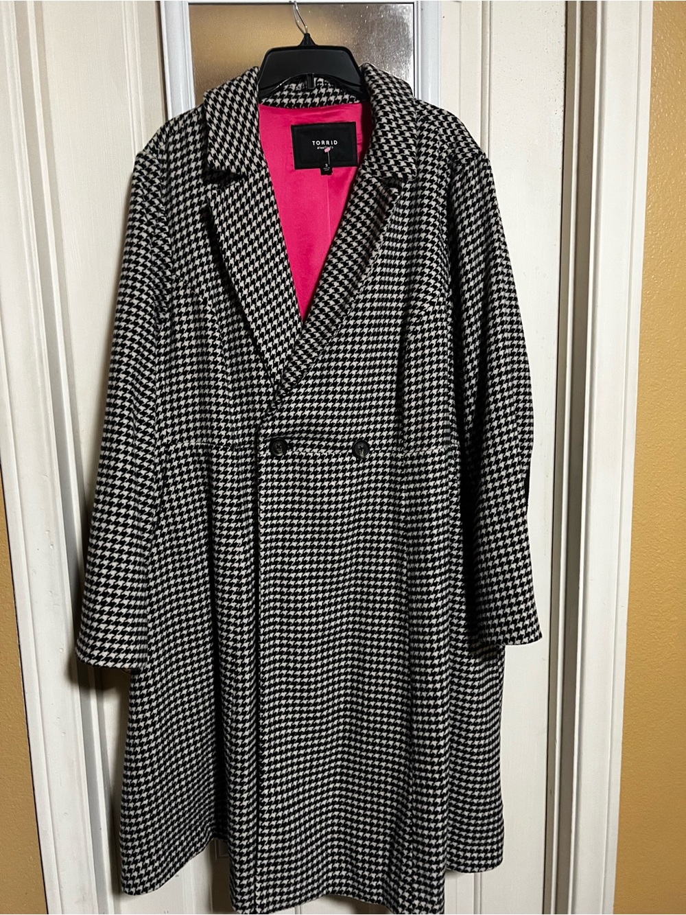torrid Black & White Houndstooth Double-Breasted Pea Coat with Pink Lining